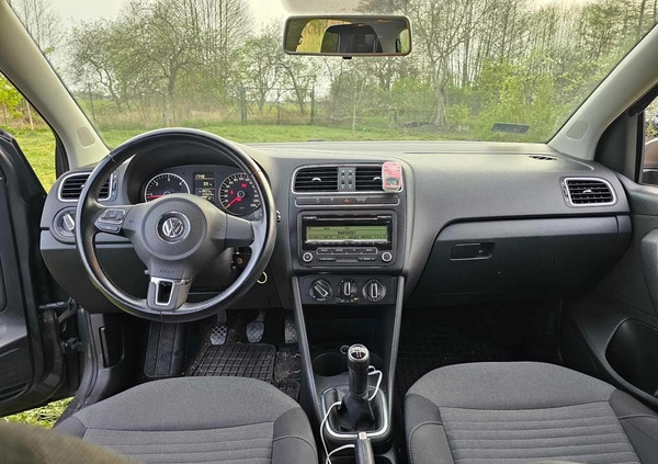 Volkswagen Polo cena 17800 przebieg: 124000, rok produkcji 2009 z Lipno małe 121